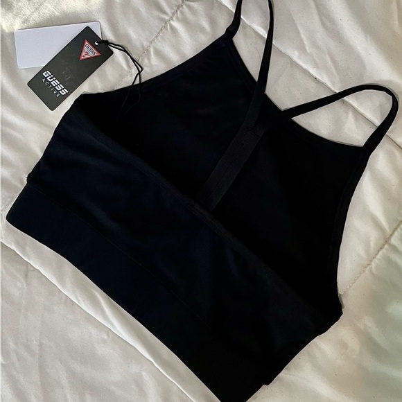 BNWT Guess Sports top - Picture 3 of 3